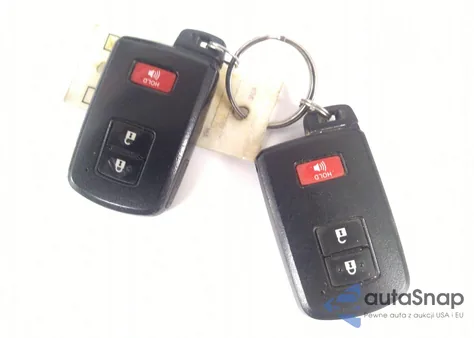 2018 Toyota Rav4 Xle из США, поврежденный, VIN 2T3RFREV3JW751024